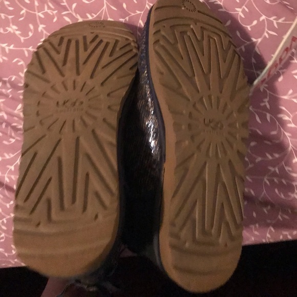 Ugggs bailey bows - Picture 3 of 3